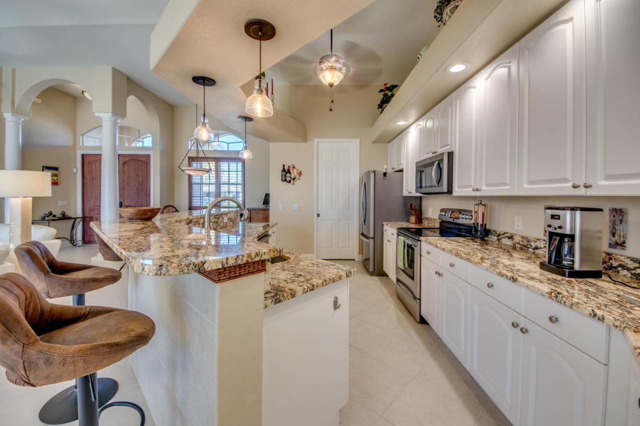 Villa-Haze, Lots Of Privacy, Solar & Electric Heated Pool And Spa Cabo Coral Exterior foto