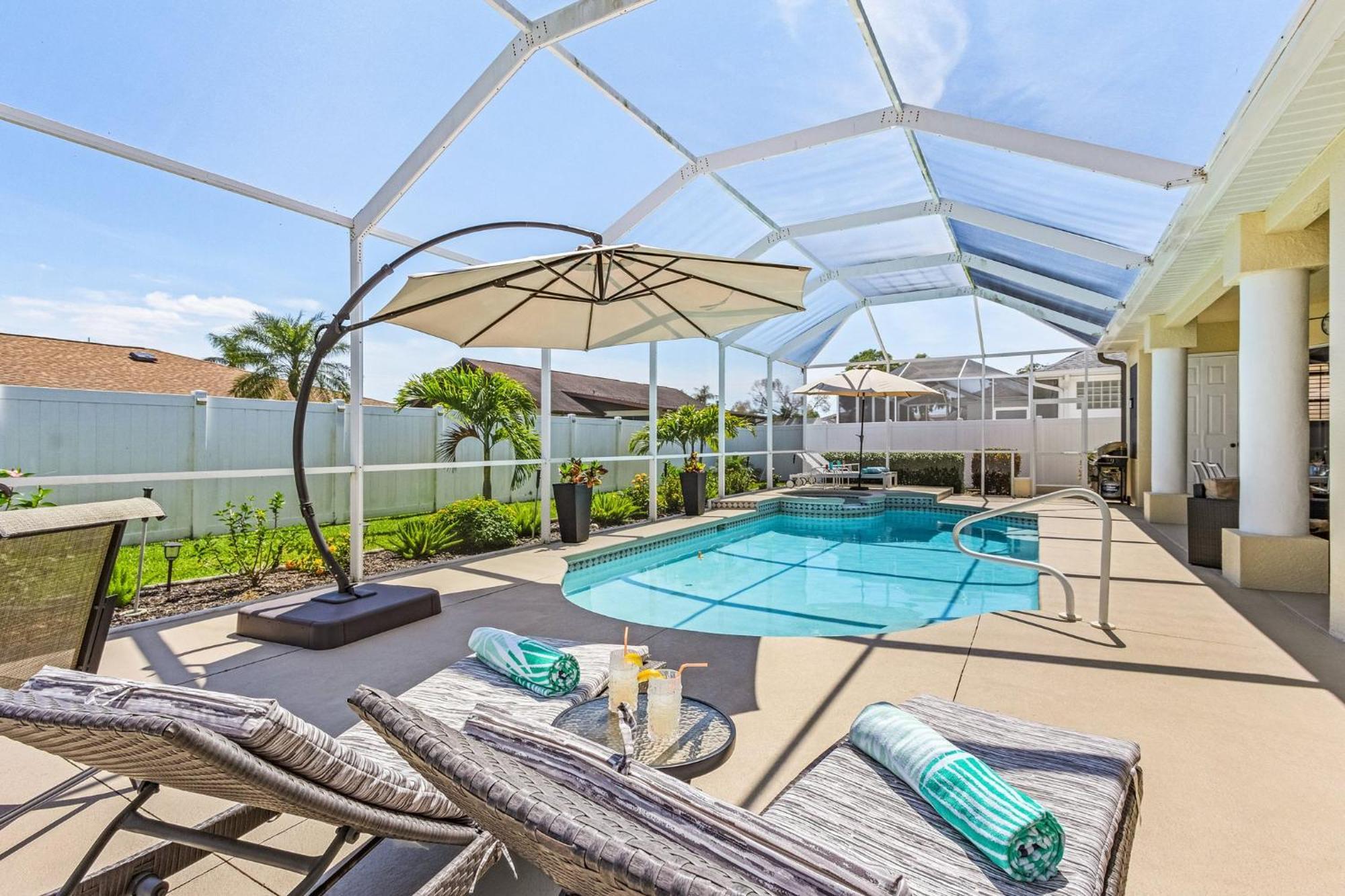 Villa-Haze, Lots Of Privacy, Solar & Electric Heated Pool And Spa Cabo Coral Exterior foto